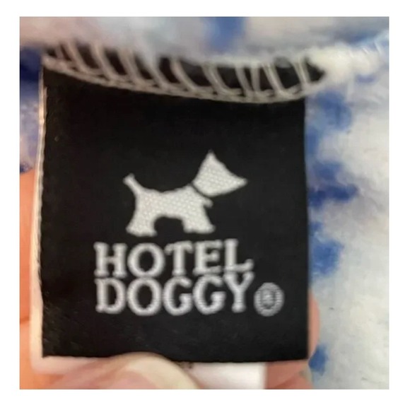 Hotel Doggy Fleece Hanukah Dog Sweater Onesie Blue White Dreidel Snowflake Gifts - Picture 5 of 9